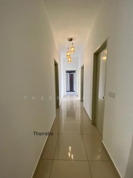 Kondominium untuk Disewa di Topaz Residence - Tharrsha. T - Corridor - PropertyGuru.com.my