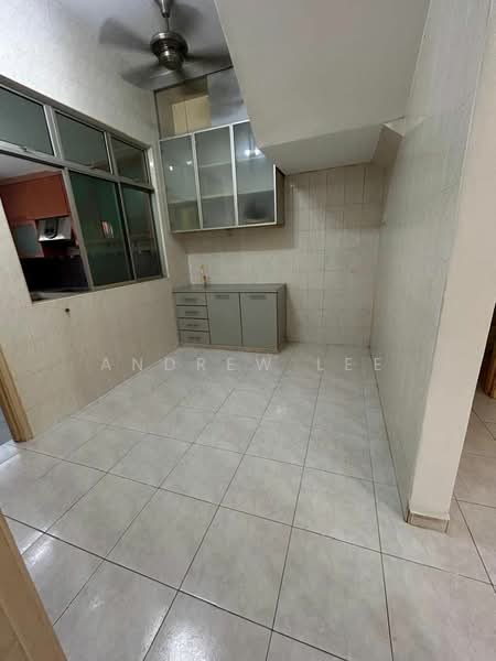 Rumah Teres 2 Tingkat untuk Dijual di Taman Daya (Johor Bahru) - Andrew Lee - Kitchen - PropertyGuru.com.my