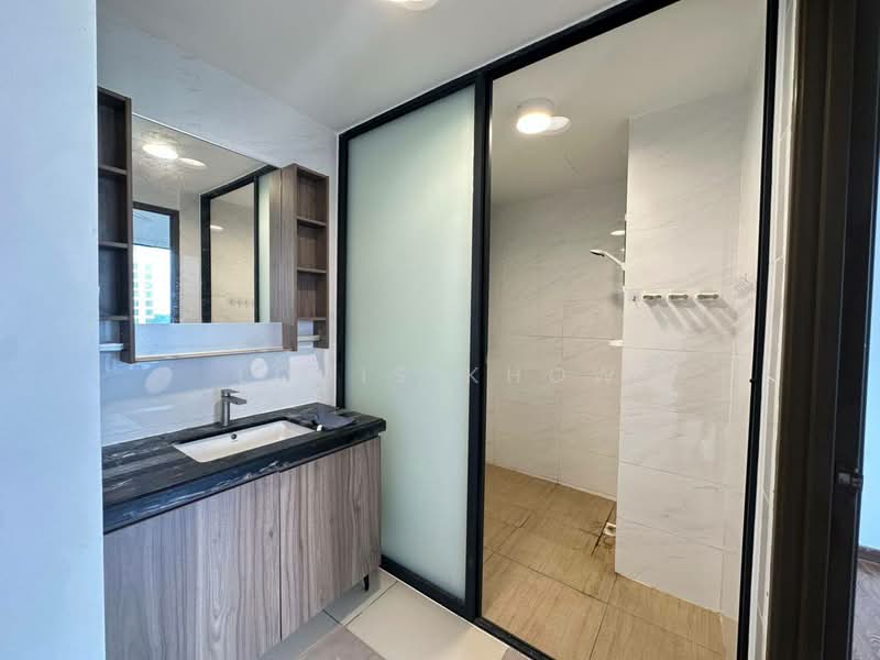 Servis Apartment untuk Dijual di Country Garden Central Park - Louis Khow - Bathroom - PropertyGuru.com.my