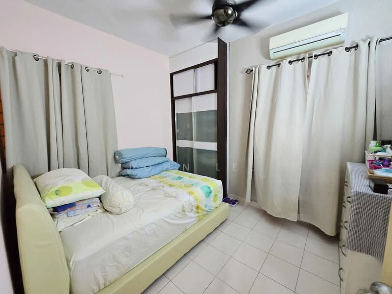 Condominium for Sale at Casa Puteri Condominium - John Lee - Bedroom - PropertyGuru.com.my