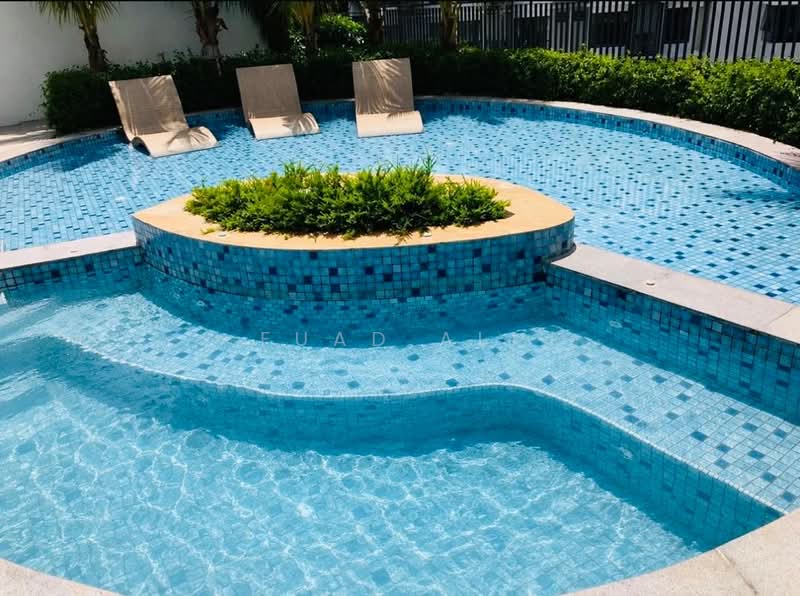 Servis Apartment untuk Disewa di Eclipse Residence @ Pan'gaea - Fuad Ali - Pool - PropertyGuru.com.my