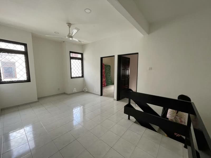 2-storey Terraced House for Sale in Taman Tasik (Tampoi) - Agnes . - PropertyGuru.com.my
