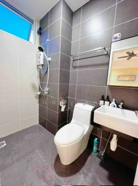 Service Residence for Rent at Sky Habitat - Fiona Pang - Bathroom - PropertyGuru.com.my