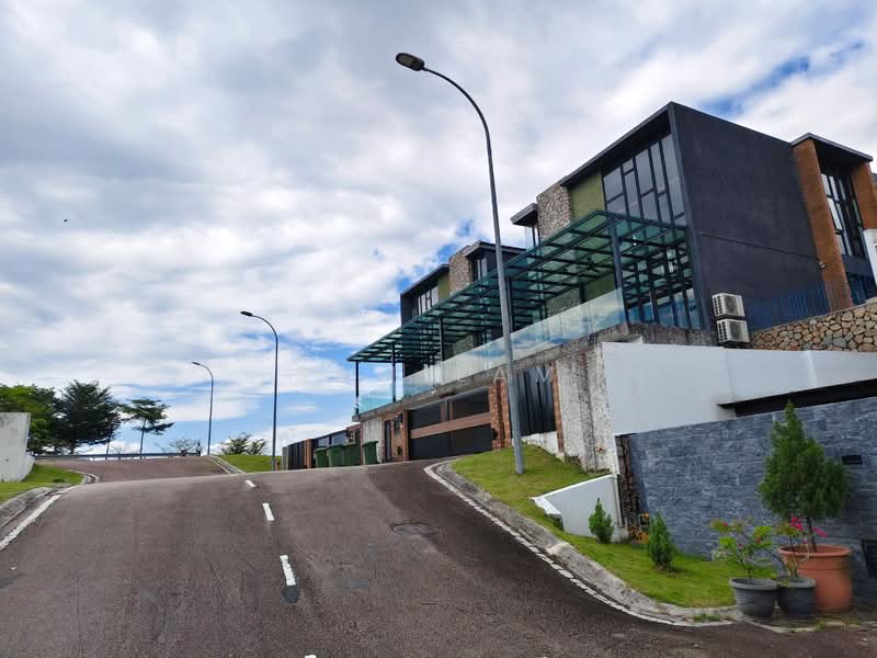 Semi-Detached House for Sale in Johor Bahru (Johor) - Sam Lam - Exterior - PropertyGuru.com.my