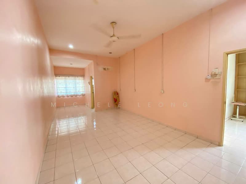 Rumah Berkembar untuk Dijual di Bercham (Ipoh) - Michele Leong - Living Room - PropertyGuru.com.my