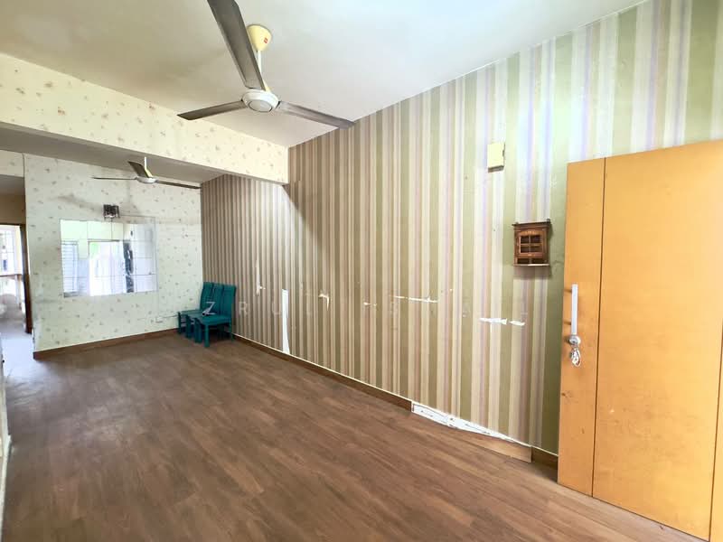 Townhouse for Sale in Bandar Damai Perdana (Cheras) - Azrul Ismail - Living Room - PropertyGuru.com.my