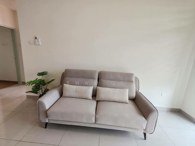 Pangsapuri untuk Disewa di Optimus Medini - Shao Qi - Living Room - PropertyGuru.com.my