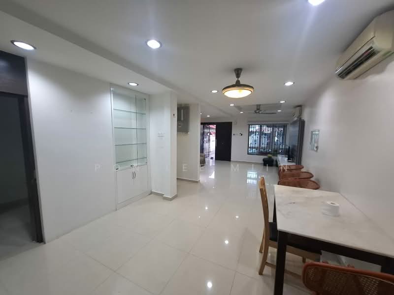 Terraced House for Sale in Bandar Botanic (Klang) - Pon Lee Miin - Living Room - PropertyGuru.com.my