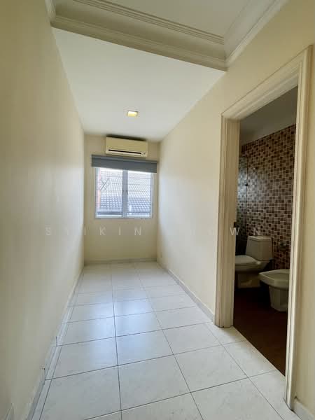 2.5-storey Terraced House for Sale in Taman Tun Dr Ismail (Kuala Lumpur) - Syikin Brown - PropertyGuru.com.my