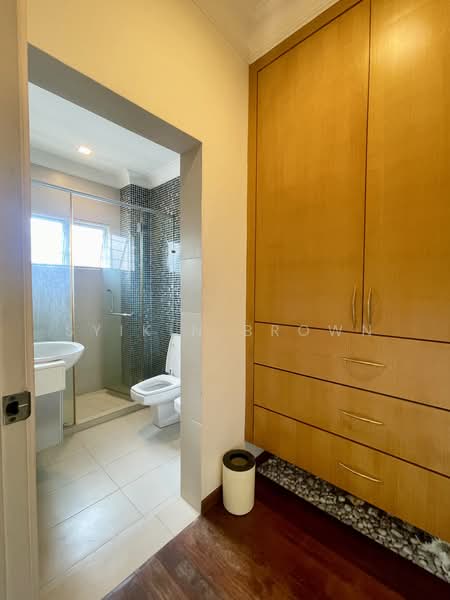 2.5-storey Terraced House for Sale in Taman Tun Dr Ismail (Kuala Lumpur) - Syikin Brown - PropertyGuru.com.my