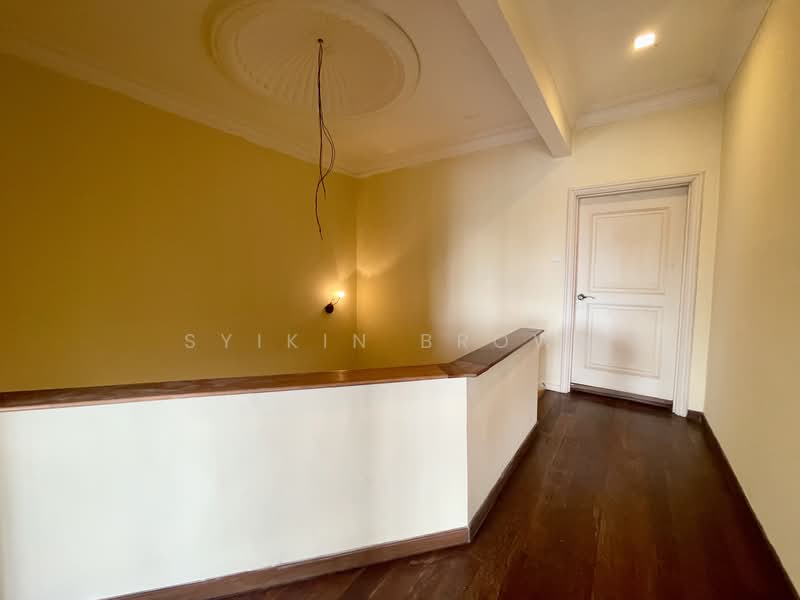 2.5-storey Terraced House for Sale in Taman Tun Dr Ismail (Kuala Lumpur) - Syikin Brown - PropertyGuru.com.my
