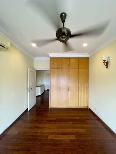 2.5-storey Terraced House for Sale in Taman Tun Dr Ismail (Kuala Lumpur) - Syikin Brown - PropertyGuru.com.my