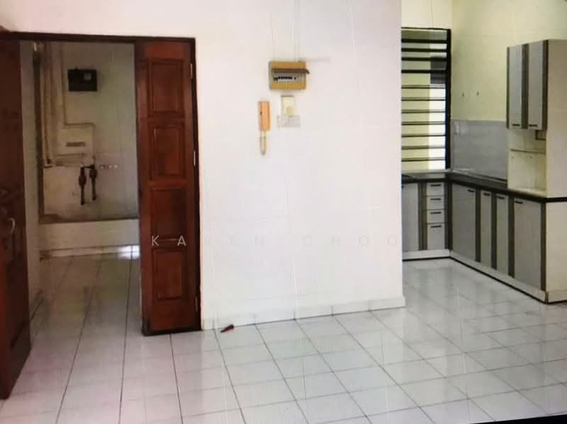 Apartment for Sale at Sri Bunga Raya - Karen Choo - PropertyGuru.com.my