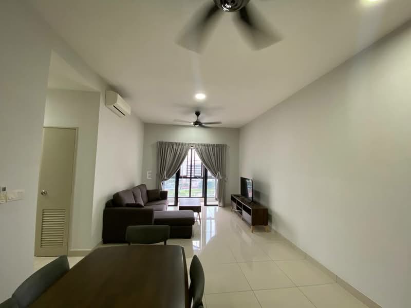 Kondominium untuk Disewa di The Haute Gurney - Elisa . - Living Room - PropertyGuru.com.my