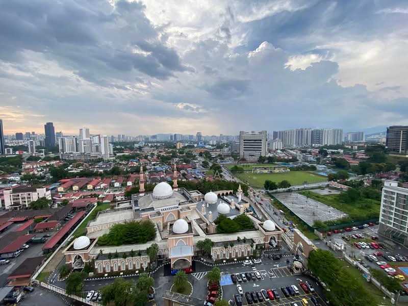 Kondominium untuk Disewa di The Haute Gurney - Elisa . - Exterior - PropertyGuru.com.my