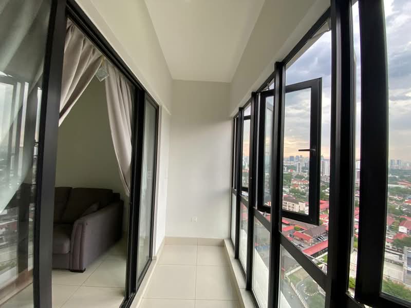 Kondominium untuk Disewa di The Haute Gurney - Elisa . - Balcony - PropertyGuru.com.my