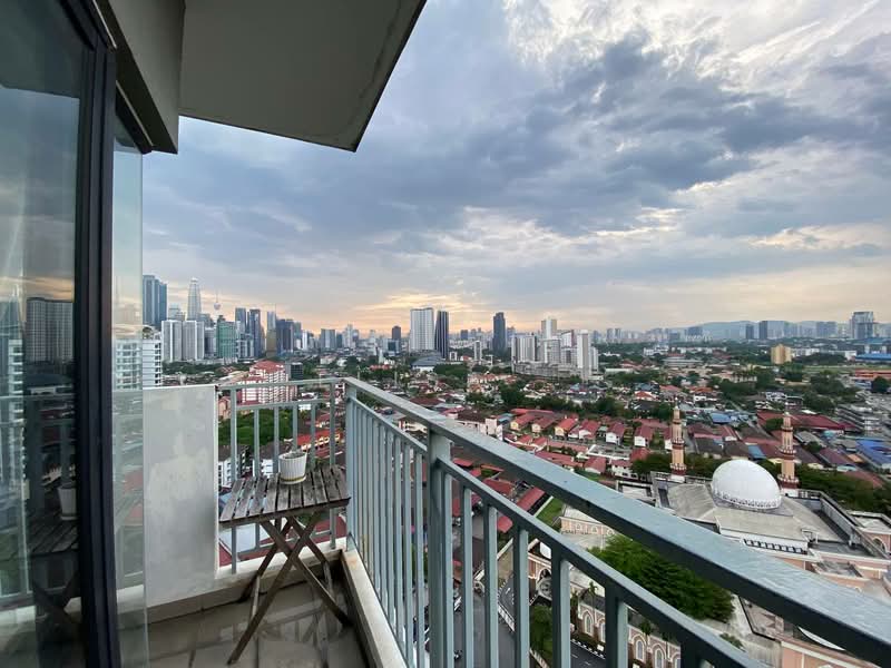 Kondominium untuk Disewa di The Haute Gurney - Elisa . - Balcony - PropertyGuru.com.my