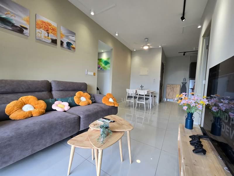 Condominium for Sale at Amberside @ Country Garden Danga Bay - Liang Yu Chin - Living Room - PropertyGuru.com.my
