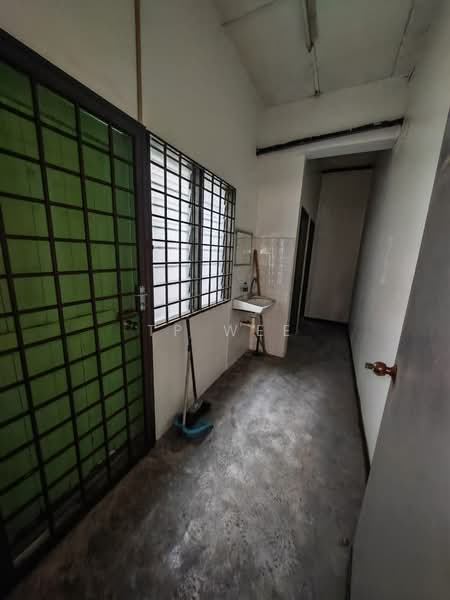 Kedai / Pejabat untuk Dijual di Taman Melaka Raya (Melaka City) - TP Wee - PropertyGuru.com.my