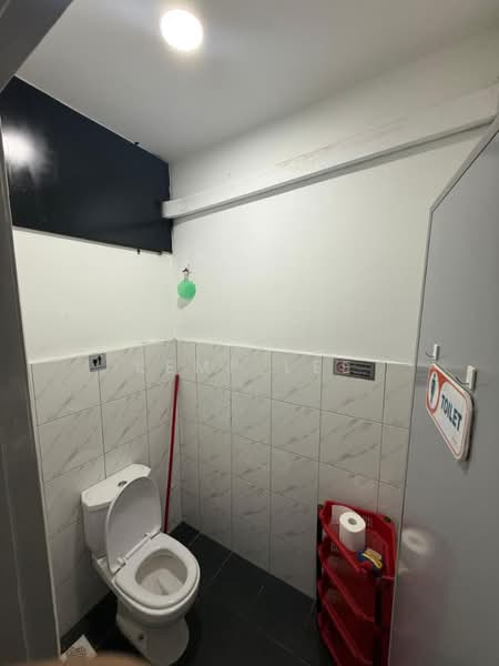 Kedai untuk Disewa di Bandar Menjalara (Kuala Lumpur) - Kemp Lee - Bathroom - PropertyGuru.com.my