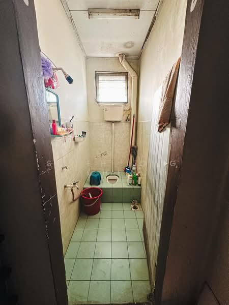 2-storey Terraced House for Sale in Bandar Putra (Kulai) - Shieh Long Chen - Bathroom - PropertyGuru.com.my