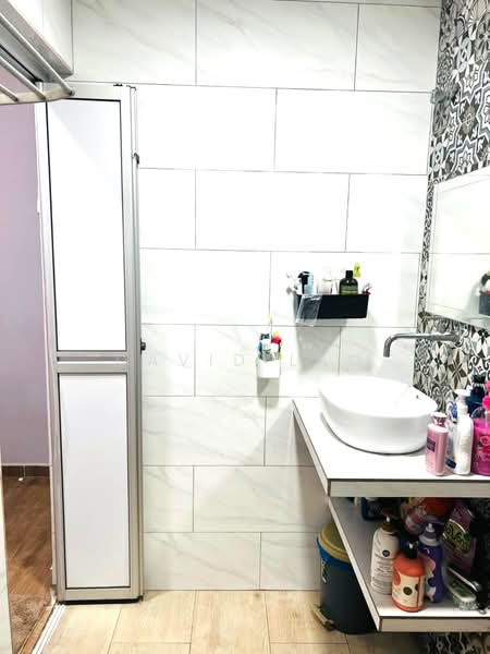 Pangsapuri untuk Dijual di Sri Ledang - David Lao - Bathroom - PropertyGuru.com.my
