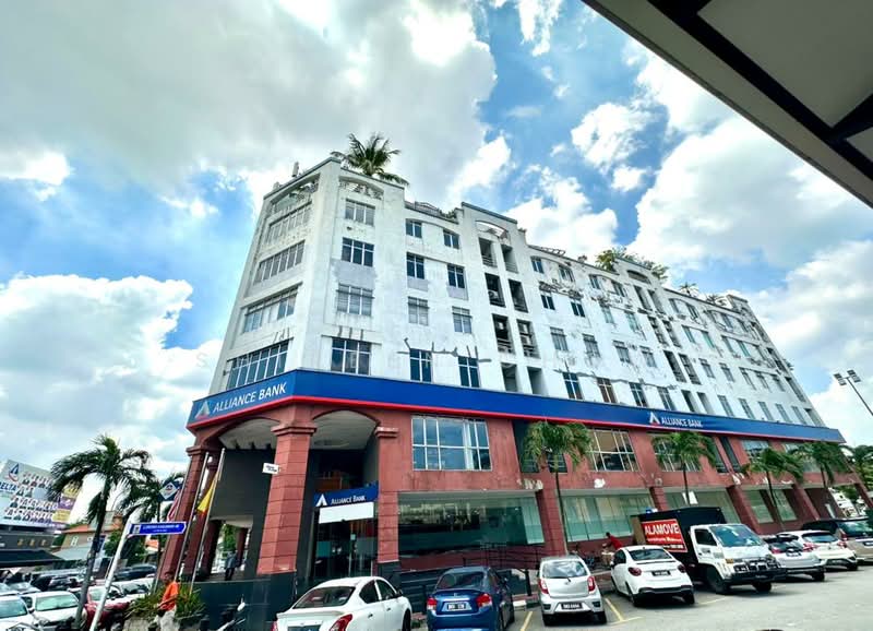 Kedai / Pejabat untuk Disewa di Klang (Selangor) - Shireen Chow - Exterior - PropertyGuru.com.my