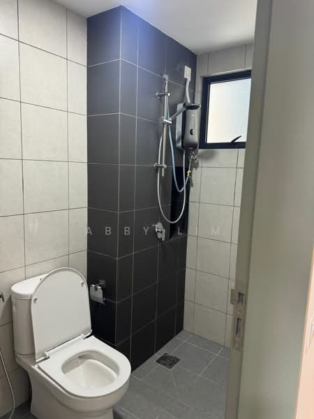 Servis Apartment untuk Disewa di D'Vervain - Abby Lim - Bathroom - PropertyGuru.com.my