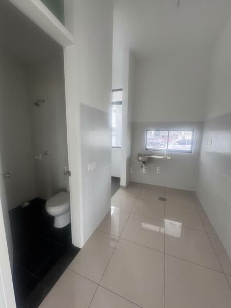 Rumah Teres untuk Dijual di Johor Bahru (Johor) - Eric Lee - Bathroom - PropertyGuru.com.my