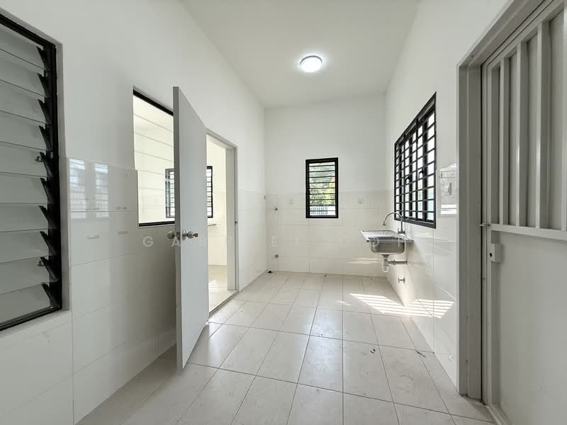 2-storey Terraced House for Sale in Setia Utama (Setia Alam) - GABRIEL GOH - Kitchen - PropertyGuru.com.my