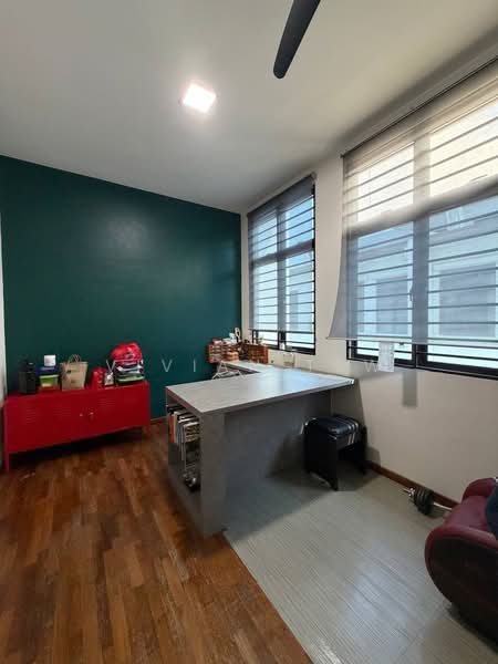 Rumah Teres 3 Tingkat untuk Dijual di Setia Utama (Setia Alam) - Vivian Tew - Study - PropertyGuru.com.my