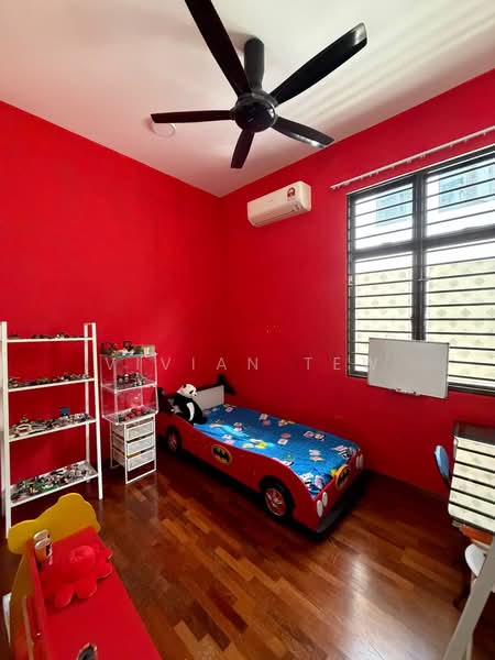 Rumah Teres 3 Tingkat untuk Dijual di Setia Utama (Setia Alam) - Vivian Tew - Bedroom - PropertyGuru.com.my