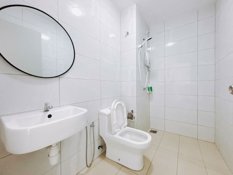 Servis Apartment untuk Disewa di Amber Cove - Vinc Pheng - Bathroom - PropertyGuru.com.my