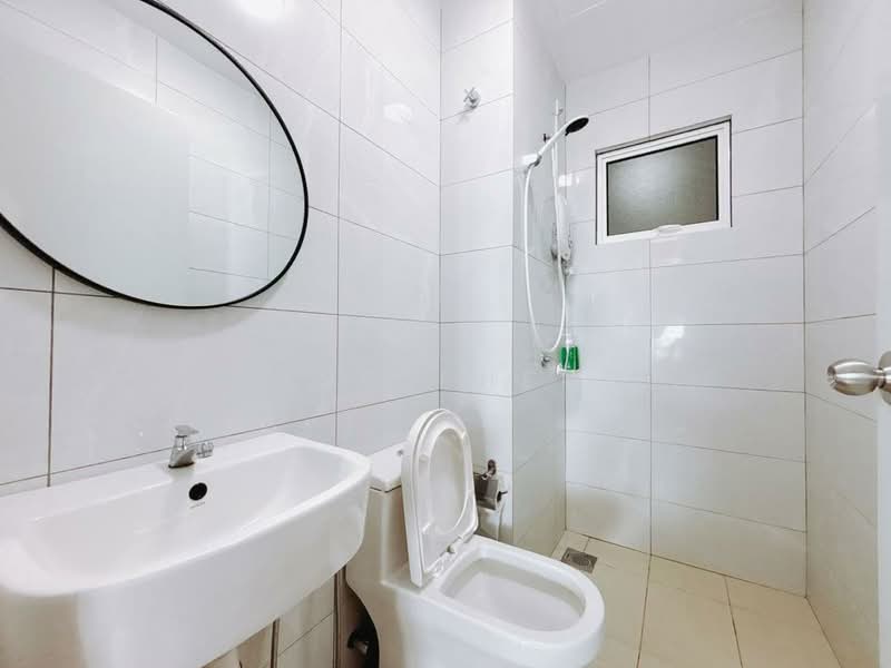 Servis Apartment untuk Disewa di Amber Cove - Vinc Pheng - Bathroom - PropertyGuru.com.my