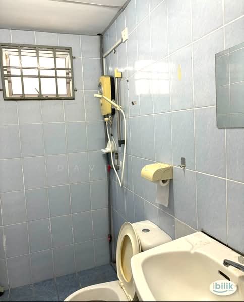 Kondominium untuk Disewa di Angkasa Condominiums - David Lao - Bathroom - PropertyGuru.com.my