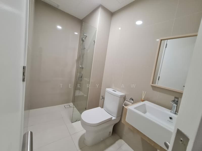 Servis Apartment untuk Disewa di Southlink - Terry Law - Bathroom - PropertyGuru.com.my