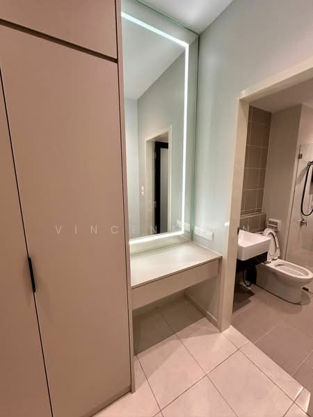 Kondominium untuk Disewa di Ideal Residency - Vincent Tan - Bathroom - PropertyGuru.com.my
