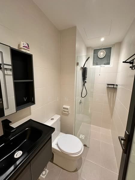 Kondominium untuk Disewa di Ideal Residency - Vincent Tan - Bathroom - PropertyGuru.com.my