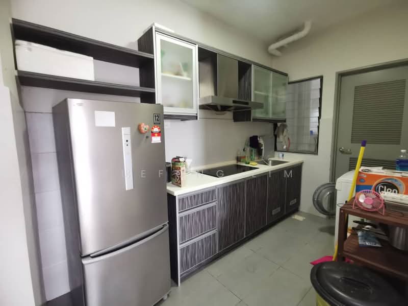 Servis Apartment untuk Dijual di DK Senza - Suefong Lim - Kitchen - PropertyGuru.com.my