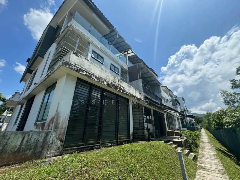 Rumah Teres 2.5 Tingkat untuk Dijual di Rawang (Selangor) - Jessie Wong - Exterior - PropertyGuru.com.my