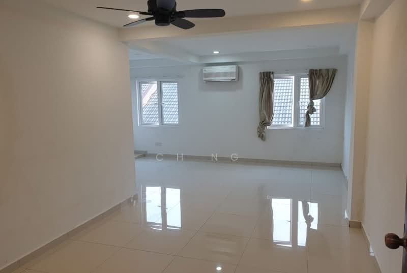 Rumah Teres 3 Tingkat untuk Dijual di Taman Cheras Jaya (Cheras) - CH Ng - Living Room - PropertyGuru.com.my