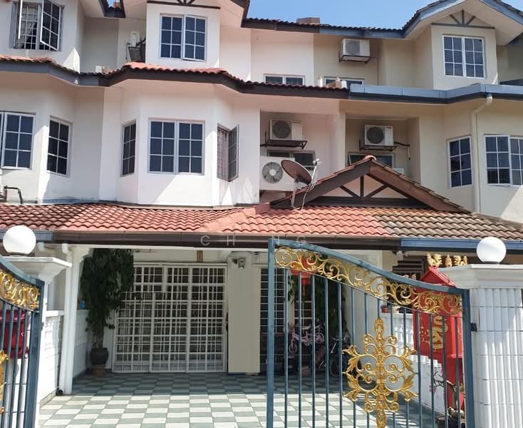 Rumah Teres 3 Tingkat untuk Dijual di Taman Cheras Jaya (Cheras) - CH Ng - Exterior - PropertyGuru.com.my