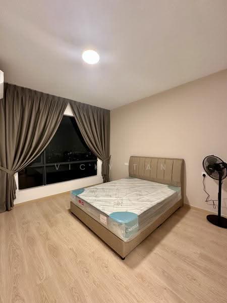Kediaman Servis untuk Dijual di Aradia Residence @ Lake City KL North - Vicky Tan - Bedroom - PropertyGuru.com.my