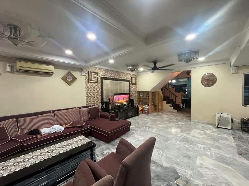 2-storey Terraced House for Sale in Saujana Utama 2 (Ijok) - Halim Mazlan - Living Room - PropertyGuru.com.my