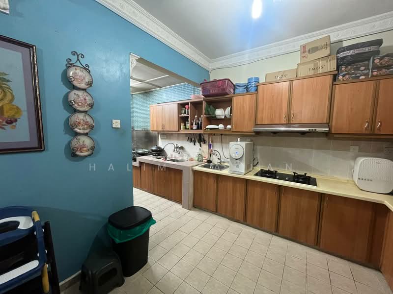 2-storey Terraced House for Sale in Saujana Utama 2 (Ijok) - Halim Mazlan - Kitchen - PropertyGuru.com.my