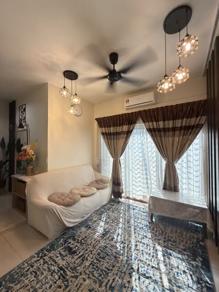 Rumah Teres 1 Tingkat untuk Dijual di Taman Bukit Jugra (Sungai Buloh) - Fazie Noor - Living Room - PropertyGuru.com.my