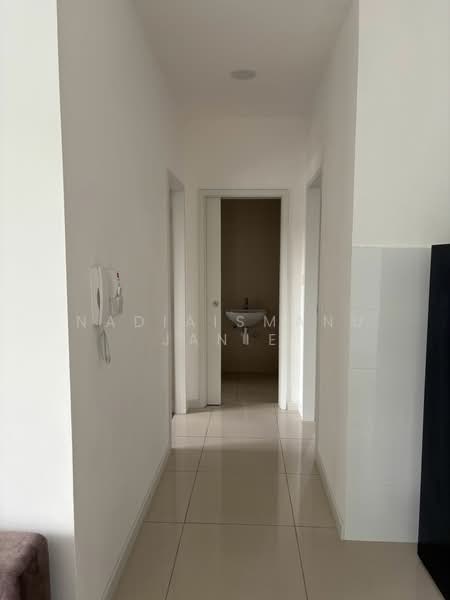 Kondominium untuk Disewa di Trinity Wellnessa - NadiaIsmanu Janie - Corridor - PropertyGuru.com.my