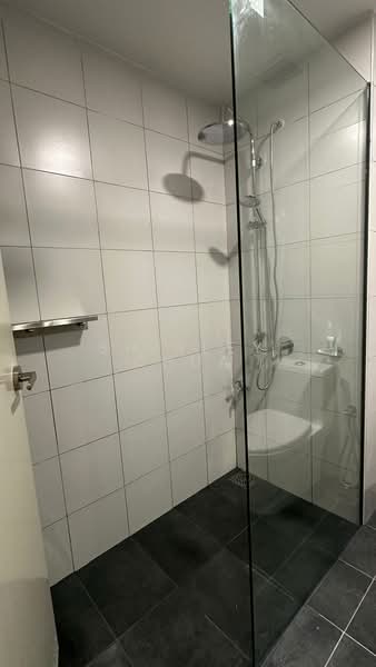 Servis Apartment untuk Disewa di Chambers - Shirley Chua - Bathroom - PropertyGuru.com.my