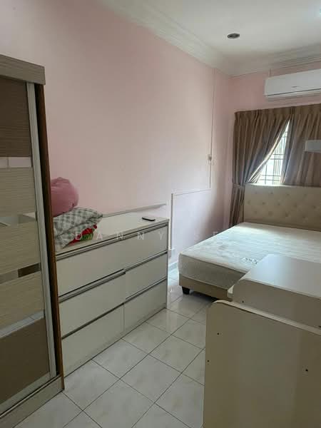 Rumah Teres 1 Tingkat untuk Disewa di Bandar Indahpura (Kulai) - Danny See - Bedroom - PropertyGuru.com.my