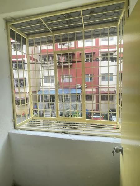 Rumah Flat untuk Dijual di Seri Pulai - Ilman Nahri - Exterior - PropertyGuru.com.my